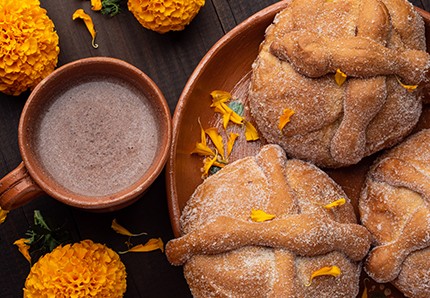 LA LEYENDA DEL PAN DE MUERTO: SU ORIGEN Y ALGUNOS DATOS CURIOSOS