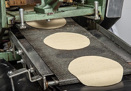 SHEINBAUM FIRMA ACUERDO PARA DISMINUIR EL PRECIO DE LA TORTILLA